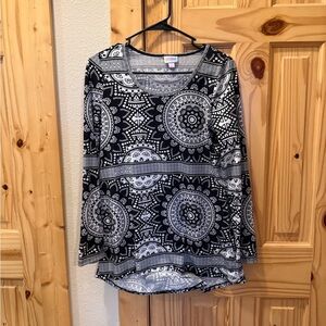 Black and White Mandela Lynnae Top